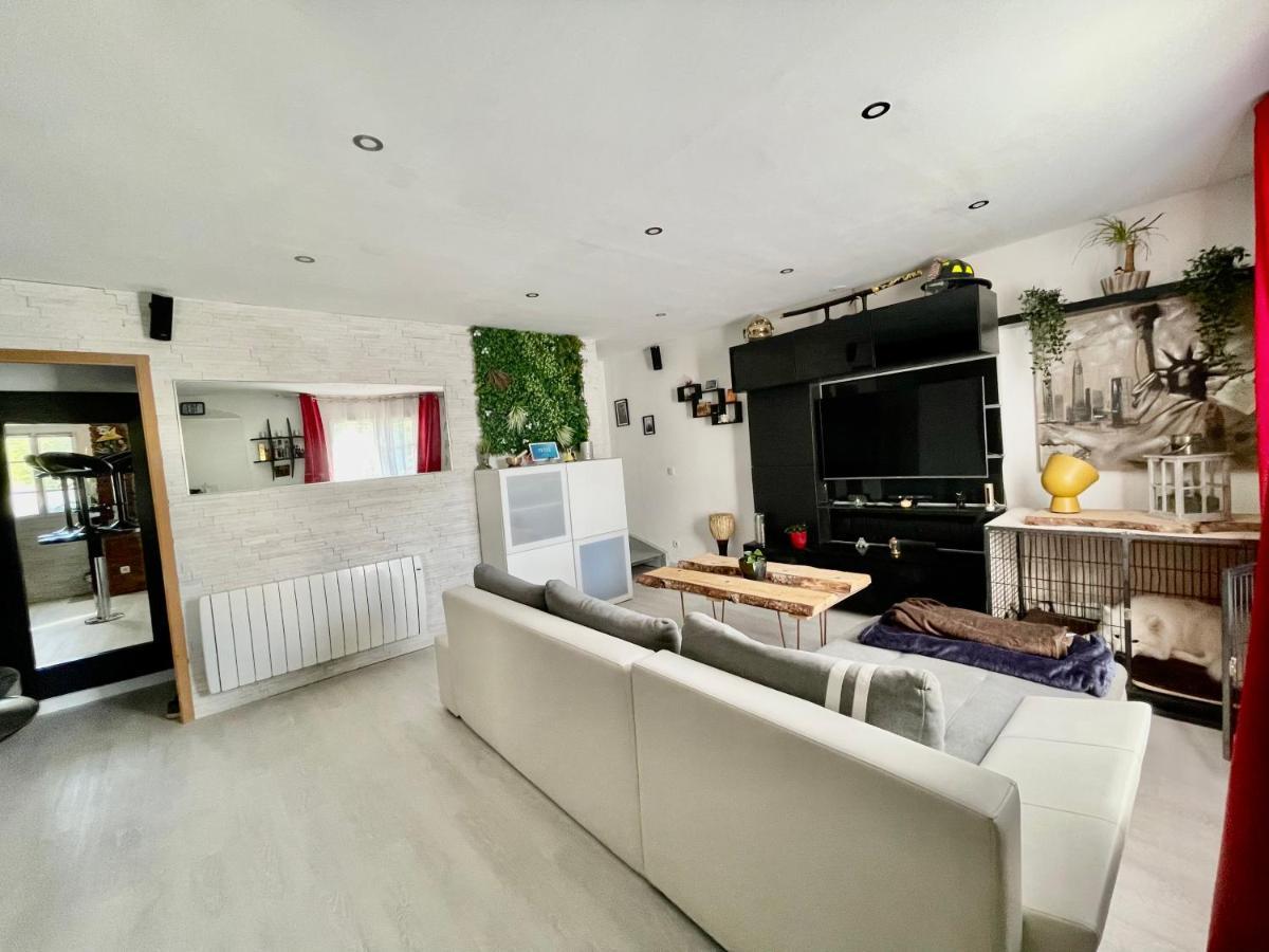 Chambres D'Hotes A Themes A 2,4Km Du Parc Маньи-ле-Онгр Экстерьер фото